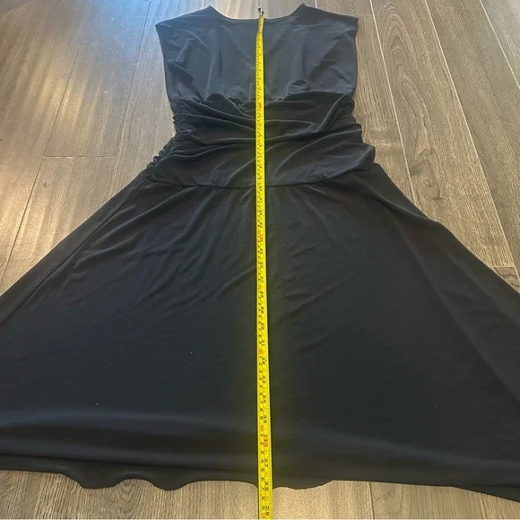 Le Chateau Black Draped Midi Dress - Picture 8 of 8